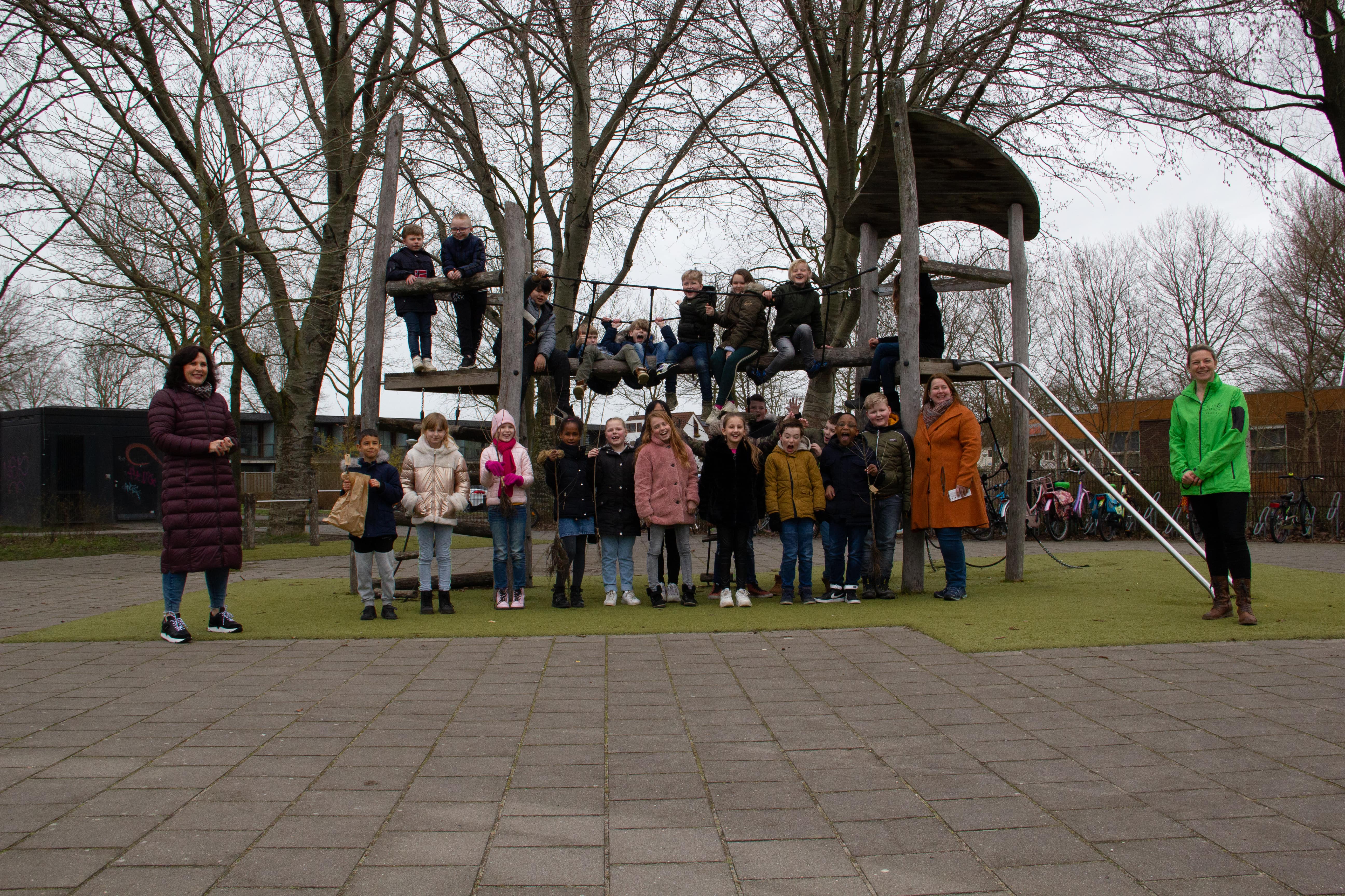 Alternatieve boomfeestdag in Almere