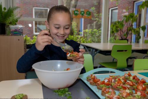 Kinderen ontdekken waar hun voedsel vandaan komt